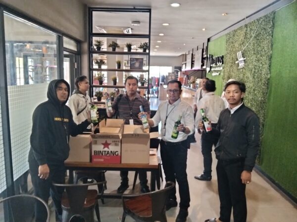 Cafe Lotus Digerebek, 48 Botol Miras Diamankan Polisi