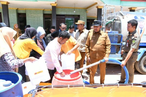 Baznas Jatim Timur Kolaborasi dengan Baznas Sumenep Bantu Warga Desa Langsar yang Krisis Air Bersih
