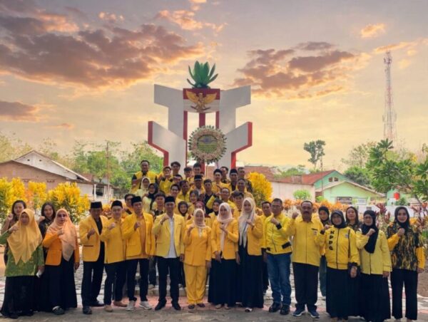 HUT ke-62, Golkar Bondowoso Ziarah ke TMP: Rawat Sejarah, Petik Semangat Perjuangan Pahlawan