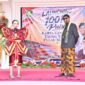 Bupati Fauzi saat launching 1001 Puisi di SMPN 1 Kalianget
