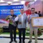 Kepala Dinas Pendidikan Jawa Timur, Dr. Aries Agung Paewai diapit Kacabdindik Jawa Timur Wilayah Sumenep, Dr. Rusliy (kiri) dan Mifta Febriansyah (kanan)