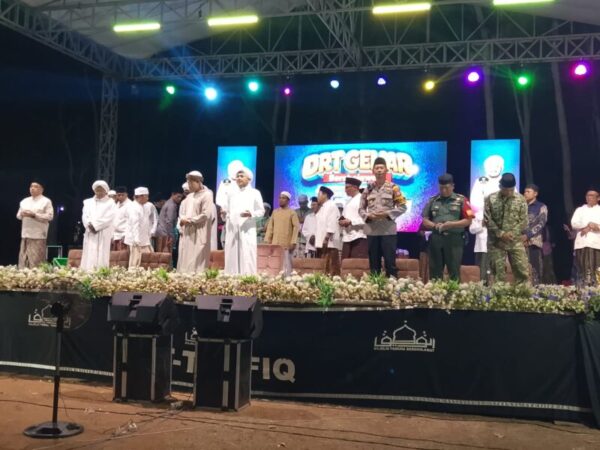 Tumpah Ruah Warga di Banasare, DRT Gemar Bersholawat Bawa Berkah bagi UMKM