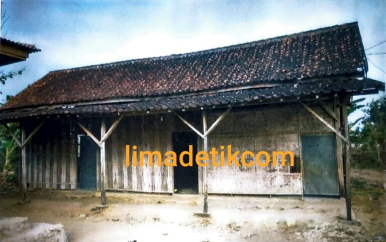 Miris.! Bangunan Madrasah di Sampang Jauh dari Layak dan Sangat Butuh Uluran Tangan 3 20190128 200602