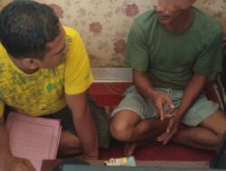 Pemuda di Sumenep Dicokok saat Asyik Main Judi Online