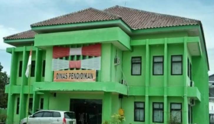 Semua Sekolah SMP di Sumenep Siap Laksanakan UNBK 1 images