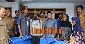 Bupati Sumenep Berikan Bantuan Terhadap Korban Angin Puting Beliung