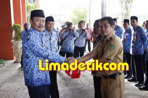 Dinas PUPR dan Cipta Karya Sumenep Serahkan 7 Bantuan Motor Sampah untuk Dua Kecamatan