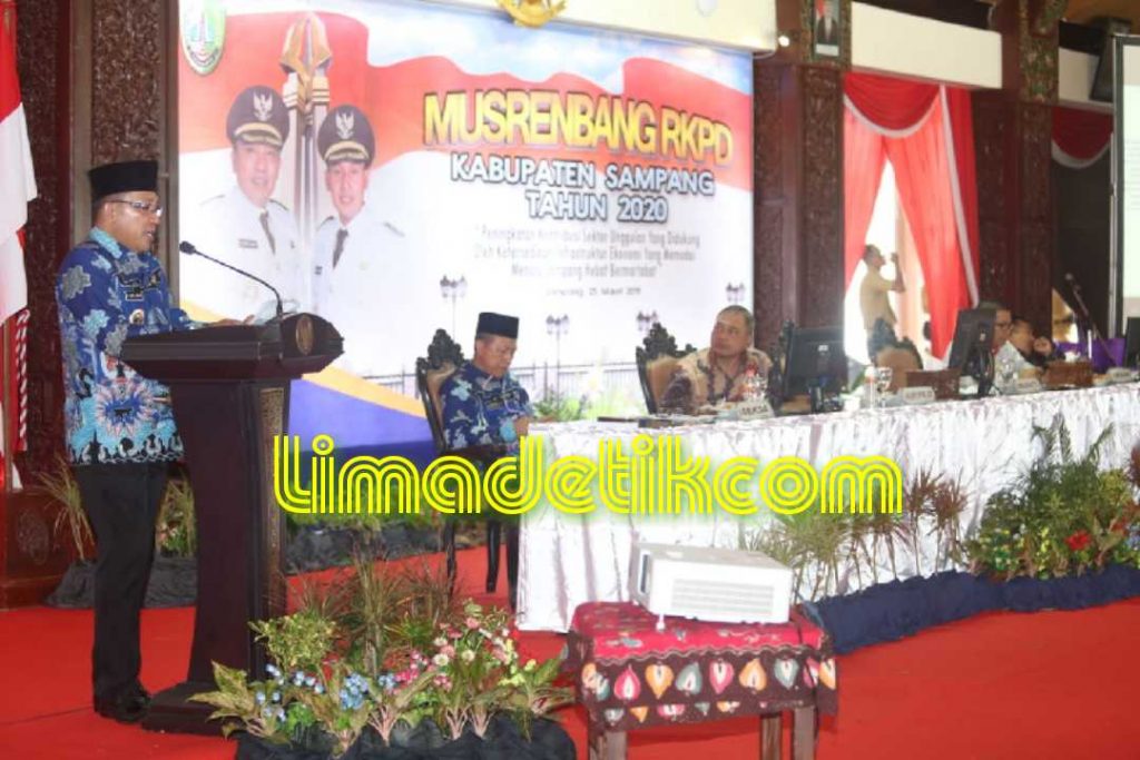 Musrembangkab, Pejabat Sampang Pakai Batik UKM Lokal