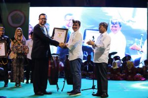 Bupati Pamekasan Terima Dua Piagam Muri Sekaligus Di Tasyakkuran 100 Hari Kerjanya