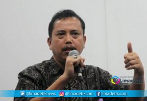 IPW: Waspada Manuver Kelompok Radikal dan Eks Teroris, Polisi dan Masyarakat harus Kompak dan Rapatkan Barisan 7 IPW: Waspada Manuver Kelompok Radikal dan Eks Teroris, Polisi dan Masyarakat harus Kompak dan Rapatkan Barisan