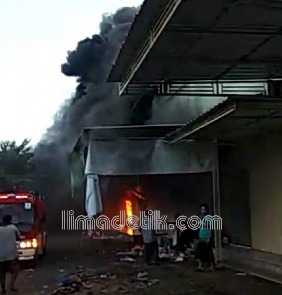 Pasar Anom Baru Sumenep Diamuk Si Jago Merah