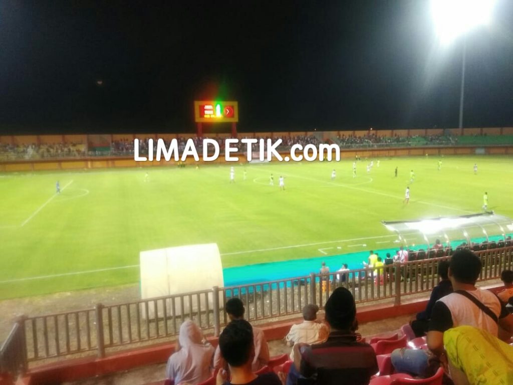 Laga Amal, Madura United Bungkam Persewar Waropen 4-0