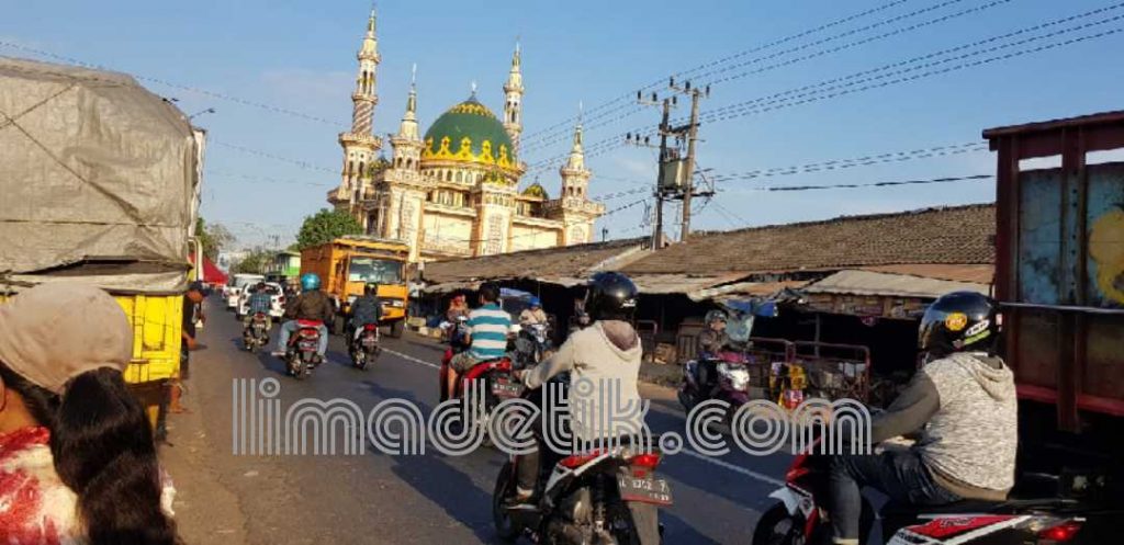 Disdag Bangkalan: Kalau Tidak Ada Perubahan Ukuran Kios Kemacetan Tetap Akan Terjadi