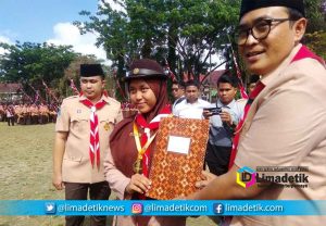 Bupati Sematkan Tanda Penghargaan kepada 11 Anggota Pramuka Pamekasan