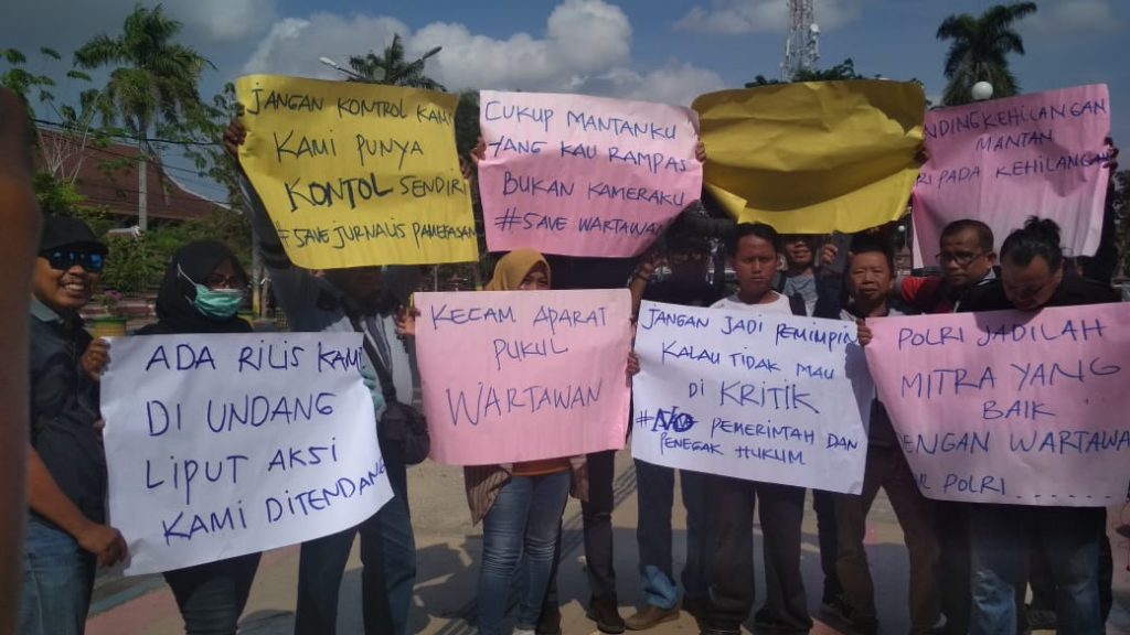 Aksi Demonstrasi, Wartawan Pamekasan Kecam Tindakan Represif Polisi dan Tuntut Minta Maaf