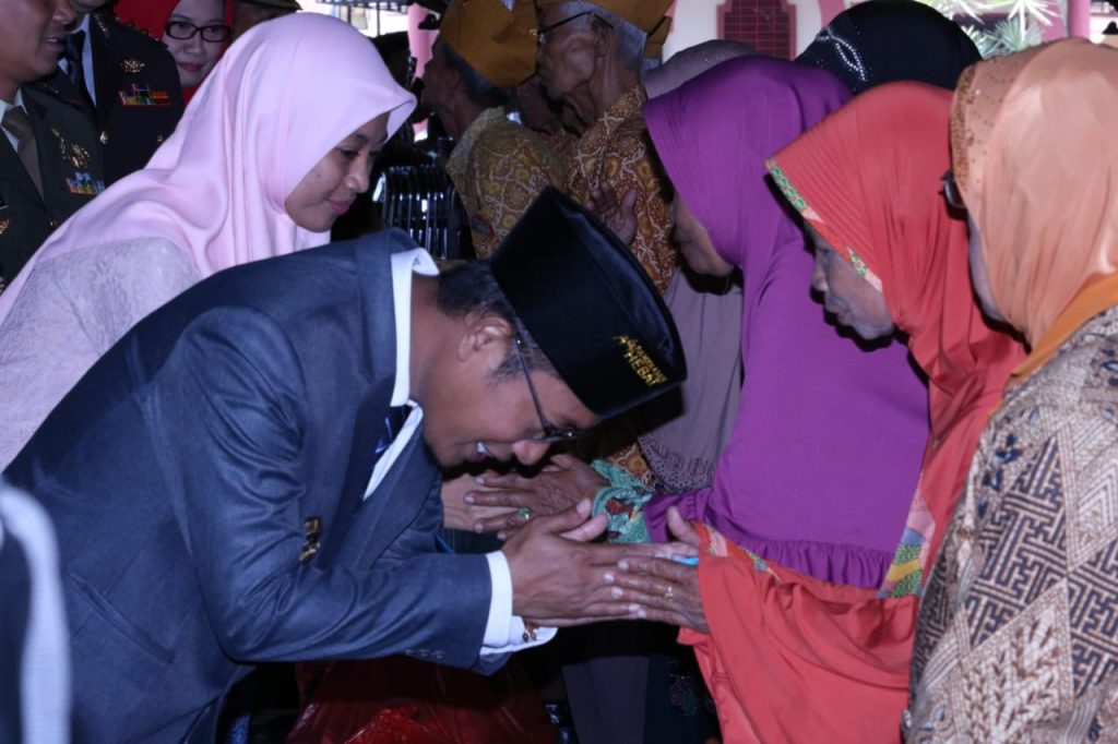 Hari Kesaktian Pancasila, Wabup Raja’e Beri Bantuan Pejuang Veteran 1945