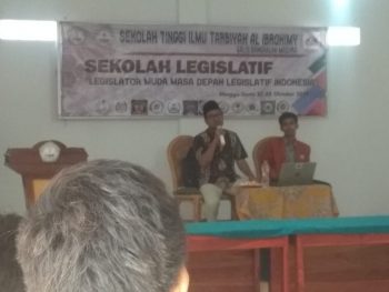 Sekolah Legislatif DPM Stital, Mathur Husyairi: Kemana Mahasiswa