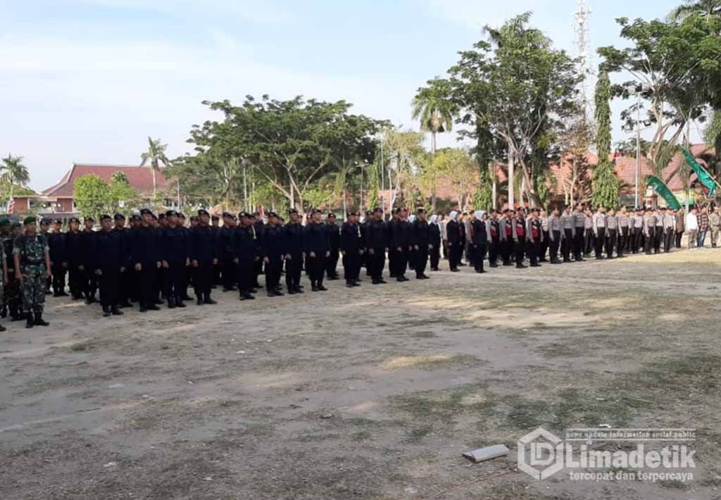 443 Personil Gabungan Amankan Pelantikan 91 Kades Terpilih di Pamekasan