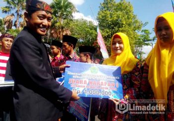 Pimpin Upacara Harjad 489 Pamekasan, Wabup Raja’e Gunakan Bahasa Madura Sebagai Penghargaan kepada Nenek Moyang