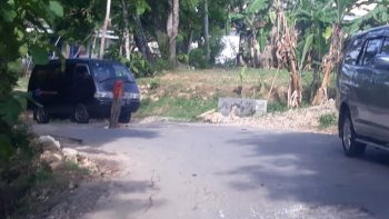 Jalan Penghubung Antar Kecamatan di Sumenep Membahayakan 2 IMG 20200103 WA0037