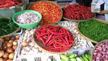 Harga Sejumlah Komuditas Merangkak Naik, Biaya Pelaku Industri Tinggi 2 Harga Sejumlah Komuditas Merangkak Naik, Biaya Pelaku Industri Tinggi