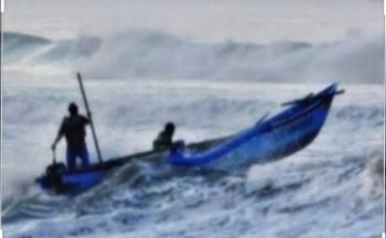 Dihantam Ombak, Perahu Nelayan Tenggelam di Perairan Dungkek