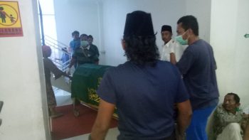 Meninggal Setelah Melahirkan, Ayah Dewi Tak Kunjung Dapat Alasan Penyebab Kematiannya 2 Meninggal Setelah Melahirkan, Ayah Dewi Tak Kunjung Dapat Alasan Penyebab Kematiannya