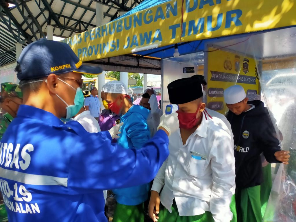 Ribuan Santri Sidogiri Diperiksa di Terminal Bangkalan