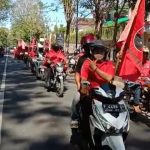Ratusan Kader PDI-P Bondowoso Turun Ke Jalan, Tuntut Polisi Tangkap Pembakaran Bendera Partai