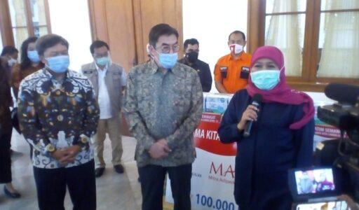 100 Ribu Masker dari Gajah Tunggal Group Untuk Pemprov Jatim