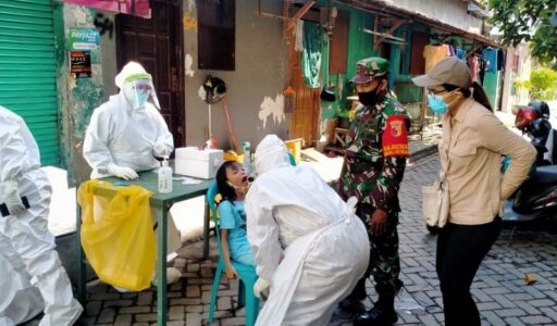 Sosialisasi dari Pintu ke Pintu Warga