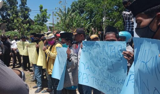 Tuntut Coklid Ulang, Kompak Demo KPU Sumenep