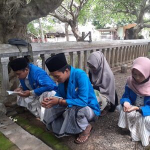 Peringati HSN 2020, PMII Bondowoso Ziarah Ke Makam Pendiri NU Bondowoso