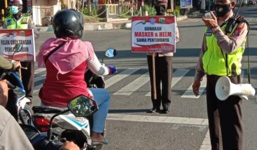 Satlantas Bondowoso Gelar Himbauan Guna Tekan Angka Lakalantas dan Pelanggar Protkes Covid-19