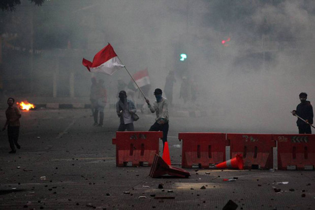 diundang demo anarkis ke gedung dpr puluhan siswa smastm diciduk polisi lwc