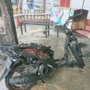 Isi Bensin Sambil Merokok, Pria di Sumenep Disambar Api, Motor Habis Terbakar