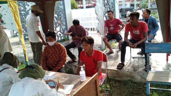 Warga terjaring razia e1609855696245