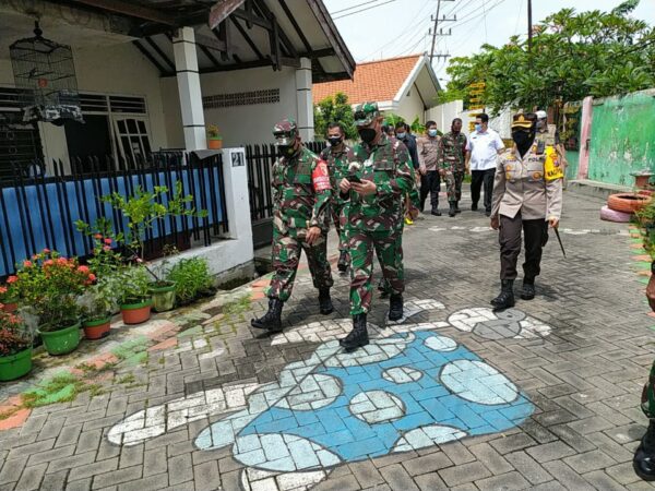 Posko PPKM Mikro di Perak Barat Ditinjau Forkopimda Jatim