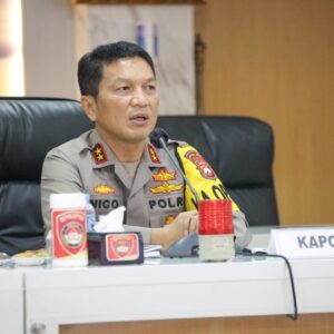 Kapolda Jatim Berikan Arahan Seluruh Pejabat Utama dan Kapolres Jajaran 8 Kapolda Jatim Berikan Arahan Seluruh Pejabat Utama dan Kapolres Jajaran