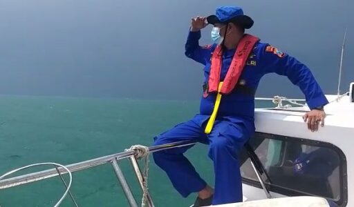 Hari Ke-3 Pencarian Korban Kapal Nelayan KM. Berhasil 2 Terus Dilakukan
