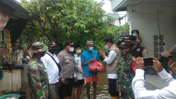 Hujan Deras Rendam 45 Rumah Warga di Sumenep, 2 Ambruk