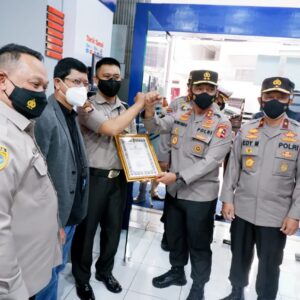 Ini Penyebab Polri Beri Penghargaan Satpam BRI di Makassar 1 Ini Penyebab Polri Beri Penghargaan Satpam BRI di Makassar