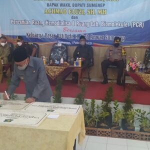 Maksimalkan Pelayanan, Bupati Sumenep Resmikan Lab PCR RSUD dr. H.Moh Anwar