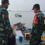 Babinsa Sumenep Berhasil Evakuasi Korban Ledakan Kapal
