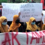 Tolak Fosfat, Puluhan Mahasiswa Demo Kantor Bappeda Sumenep