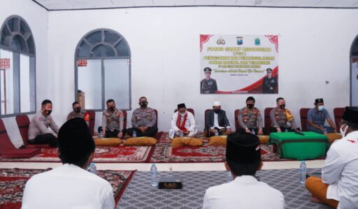 Tim Divisi Humas Polri Silaturahmi ke Ponpes Ushulul Hikmah AL Ibrohimi Gresik