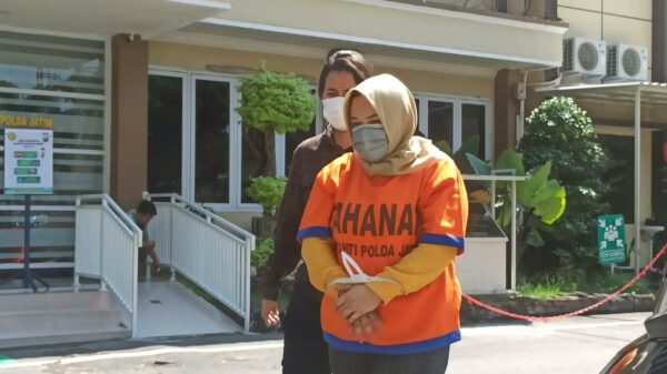 Tawarkan Ladies Club Untuk Esek-esek, Mucikari di Blitar Diringkus Polda Jatim