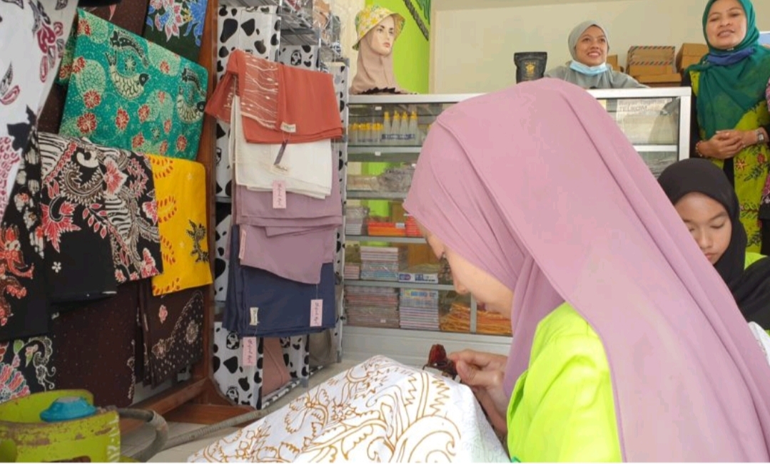 Peringatan Harlah ke-39 Ikbal Tabah: Bersama Alumni Bangkit dan Tingkatkan Kemandirian 3 Peringatan Harlah ke-39 Ikbal Tabah: Bersama Alumni Bangkit dan Tingkatkan Kemandirian