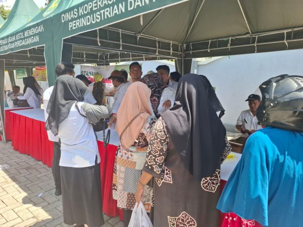 Pasar Murah Jelang Idul Fitri, Kejari Sumenep Gandeng Pemda dan UMKM Bantu Warga Penuhi Kebutuhan Pokok