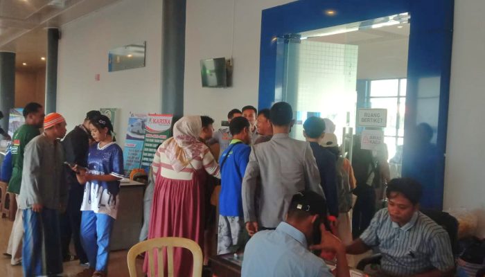 Arus Balik Lebaran di Sumenep Melonjak, Ribuan Penumpang Padati Terminal Arya Wiraraja